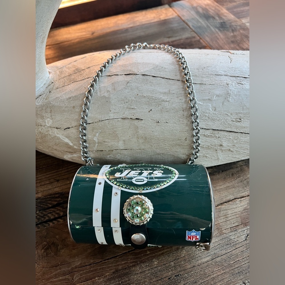 NFL Jets Green and White Chain Metal Clutch RoadFlair by Littlearth